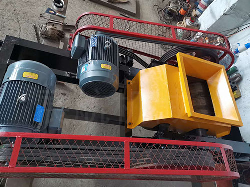 2PG800*600對輥破碎機、輥式制砂機