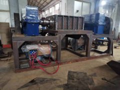 展航廢鋼撕碎機(jī)試機(jī)圓滿成功