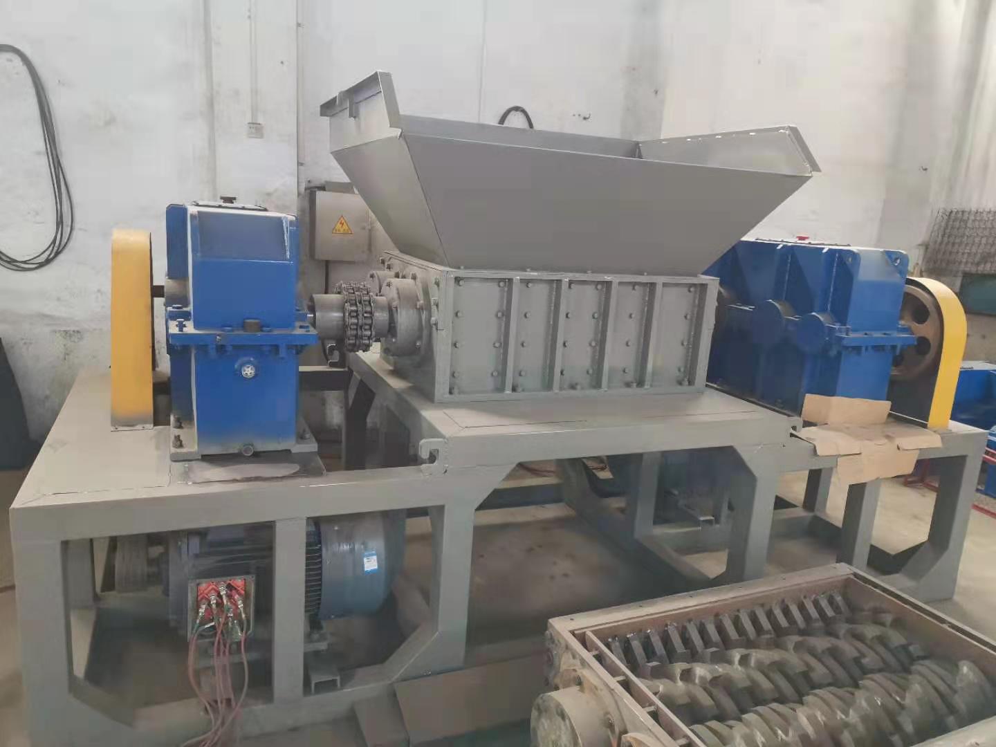 發(fā)動機(jī)撕碎機(jī)